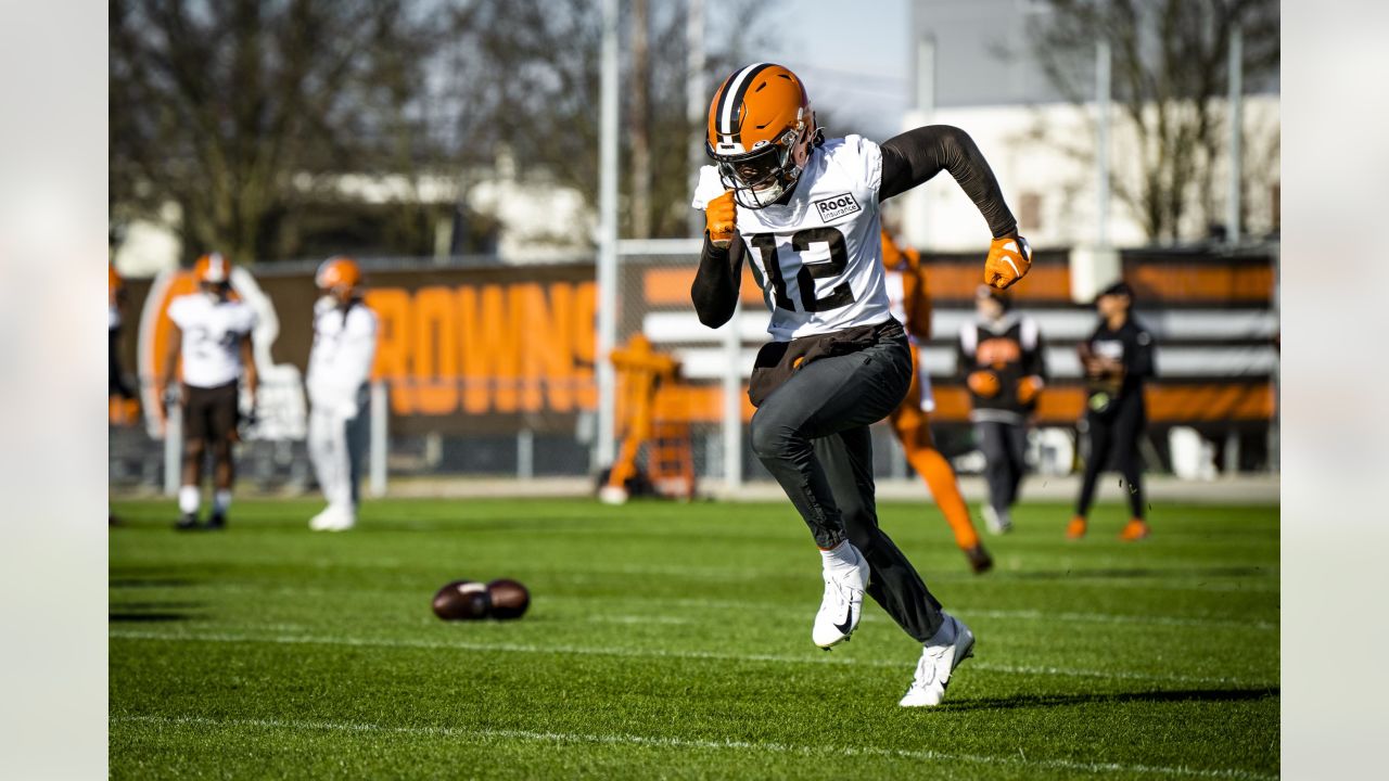 Browns lose CB Ward for Steelers game after positive test – KXAN Austin