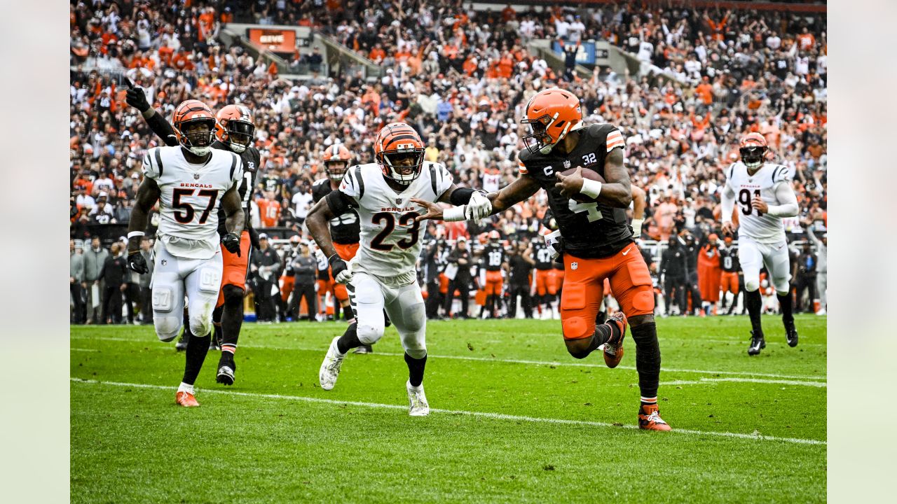 Browns defense dominate in 24-3 win in 100th 'Battle of Ohio' meeting