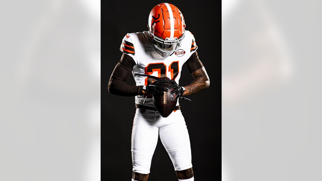 Haslams vow to 'absolutely never' change Cleveland Browns' helmet despite new  uniforms coming in 2020