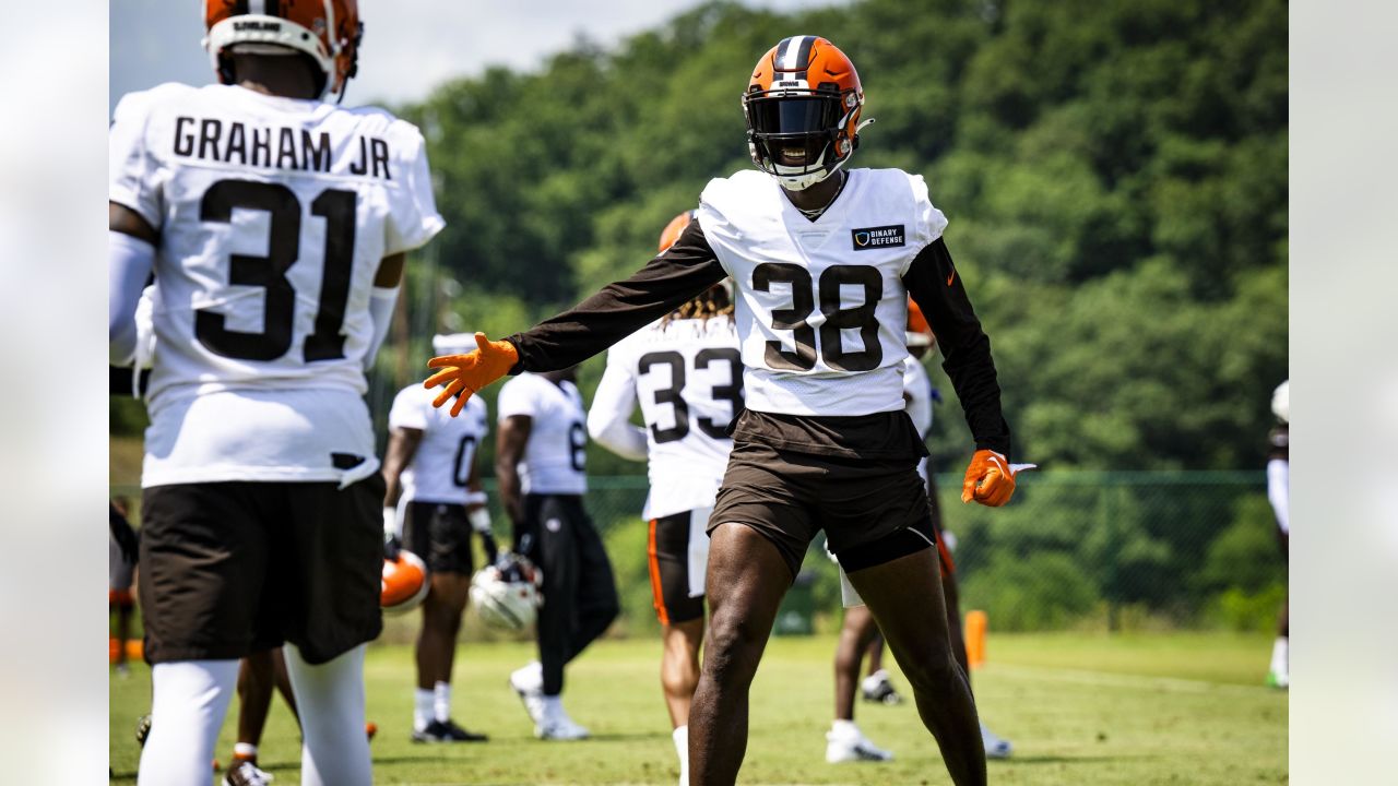 Why Ronnie Hickman sees Browns as 'opportunity to fulfill a dream I've had  since I was 5′ 