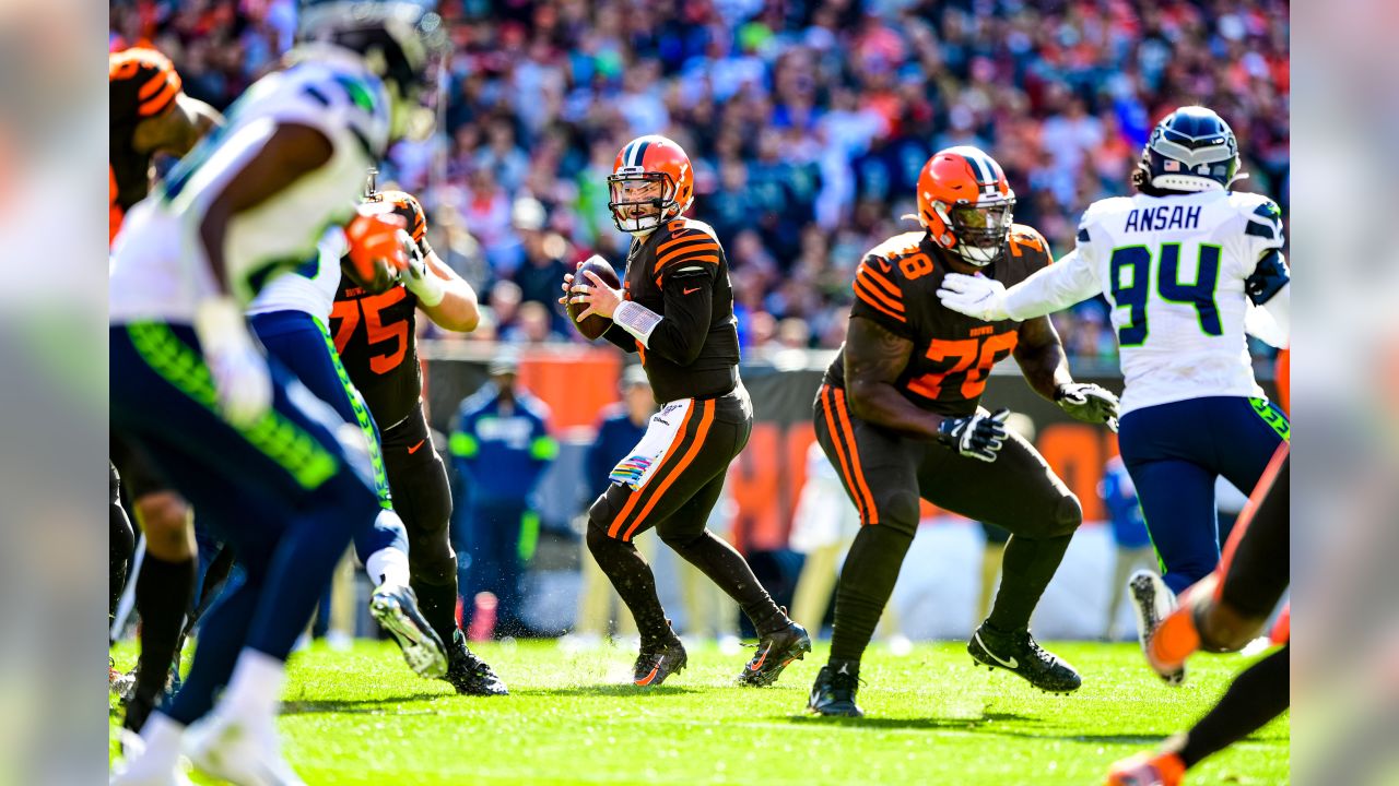 Seahawks 32, Browns 28: Cleveland has four turnovers, allows blocked punt,  falls to 0-3 at home