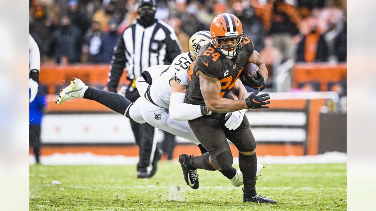 Saints, Browns brace for brutal cold with slim playoff hopes