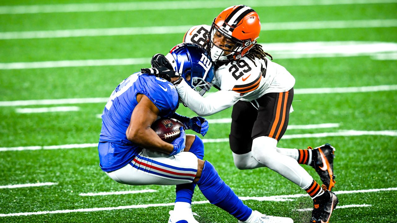 Browns win 10th game of 2020 with complete performance vs. Giants