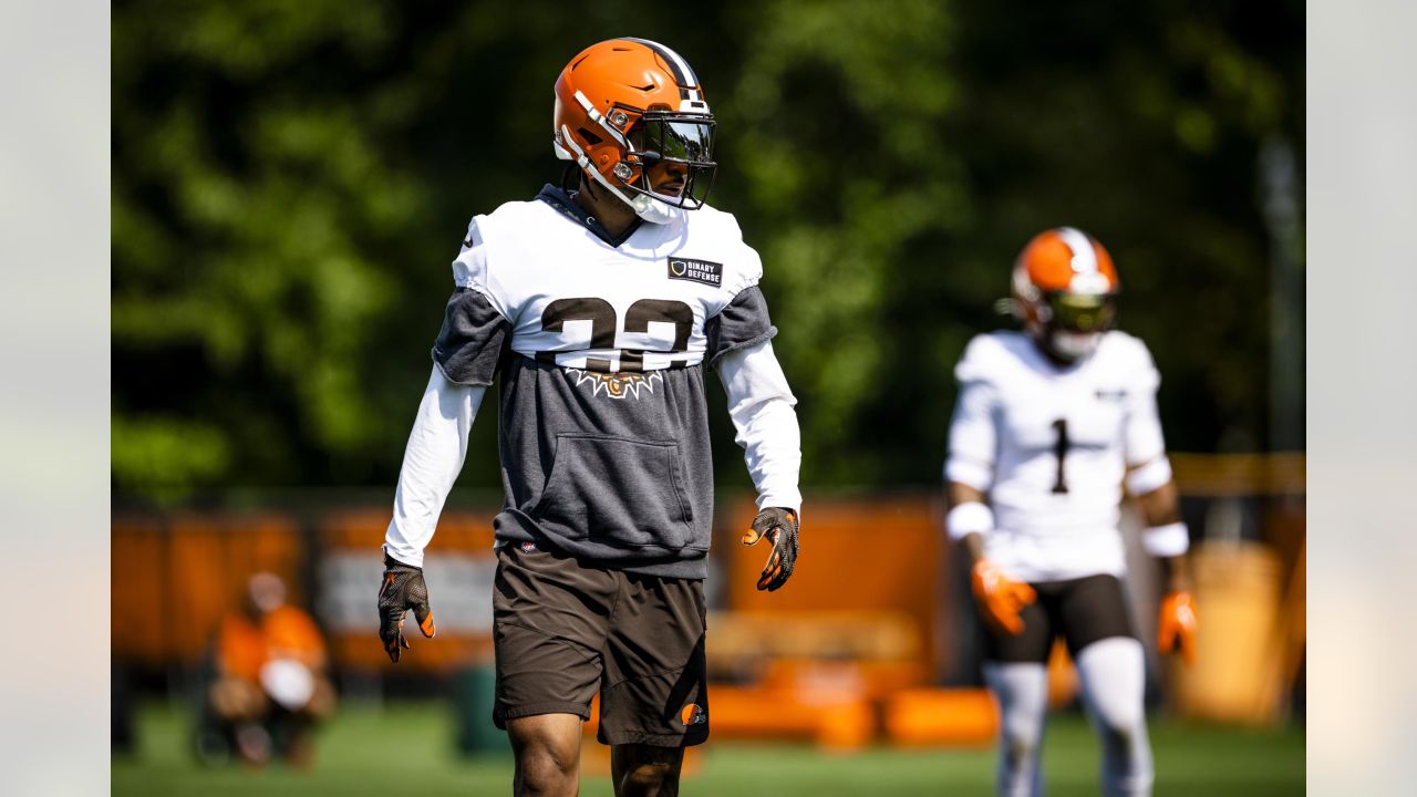 Browns CB Greg Newsome II ruled out vs. Titans; RB Kareem Hunt will play 