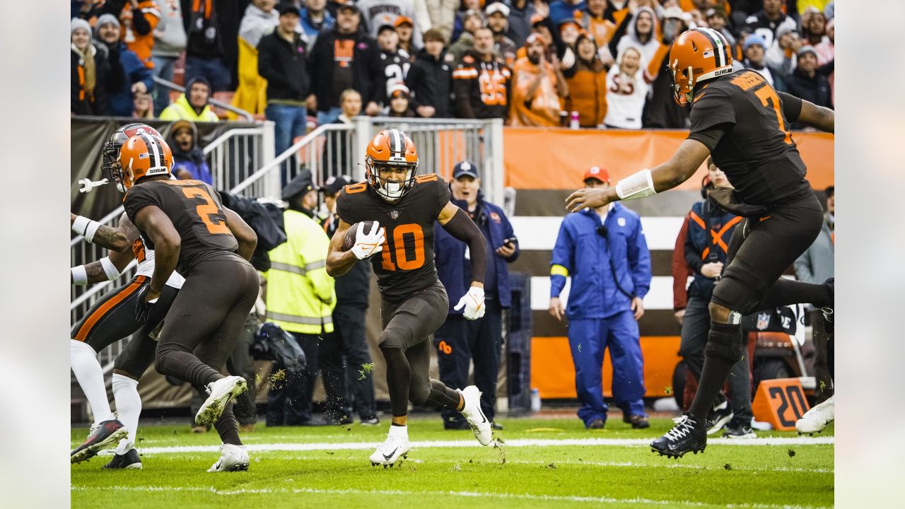 Browns battle late to secure OT win over Buccaneers