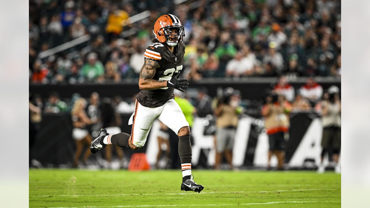 Browns n: Browns, Eagles Tie, More Kicker Talk and so much more - Dawgs By  Nature