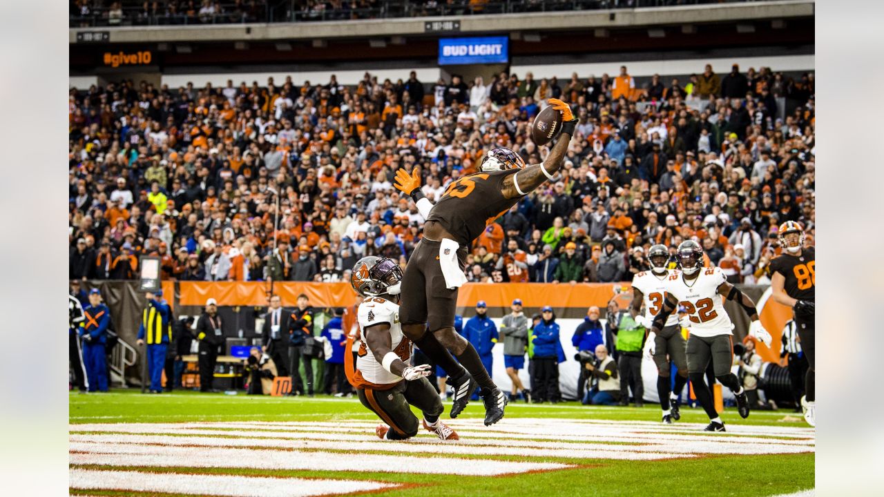 David Njoku Fantasy Outlook: Why a Crowded Cleveland Browns