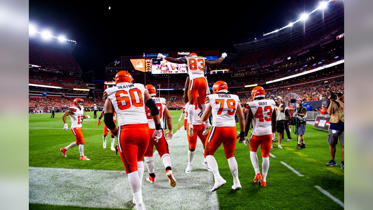 Browns mic'd up celebrating Damon Sheehy-Guiseppi's return TD