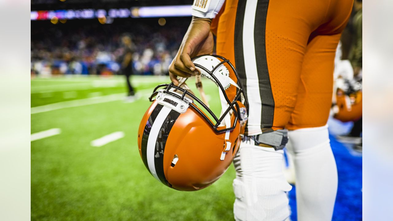 Photos: Week 11 - Browns at Bills Pregame