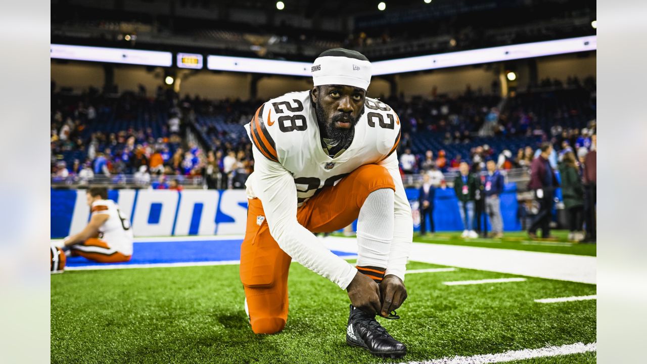 The Cleveland Browns and Buffalo Bills play week 11 at Ford Field