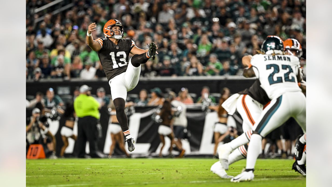 Cleveland Browns vs Philadelphia Eagles -- Live Game Thread - Sports  Illustrated Cleveland Browns News, Analysis and More