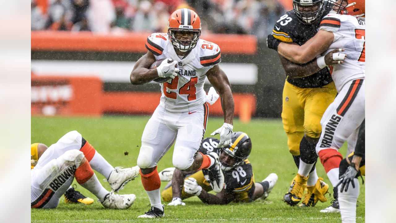 chubb: Cleveland Browns vs Steelers: Nick Chubb leaves Monday's game with  knee surgery; Details here - The Economic Times