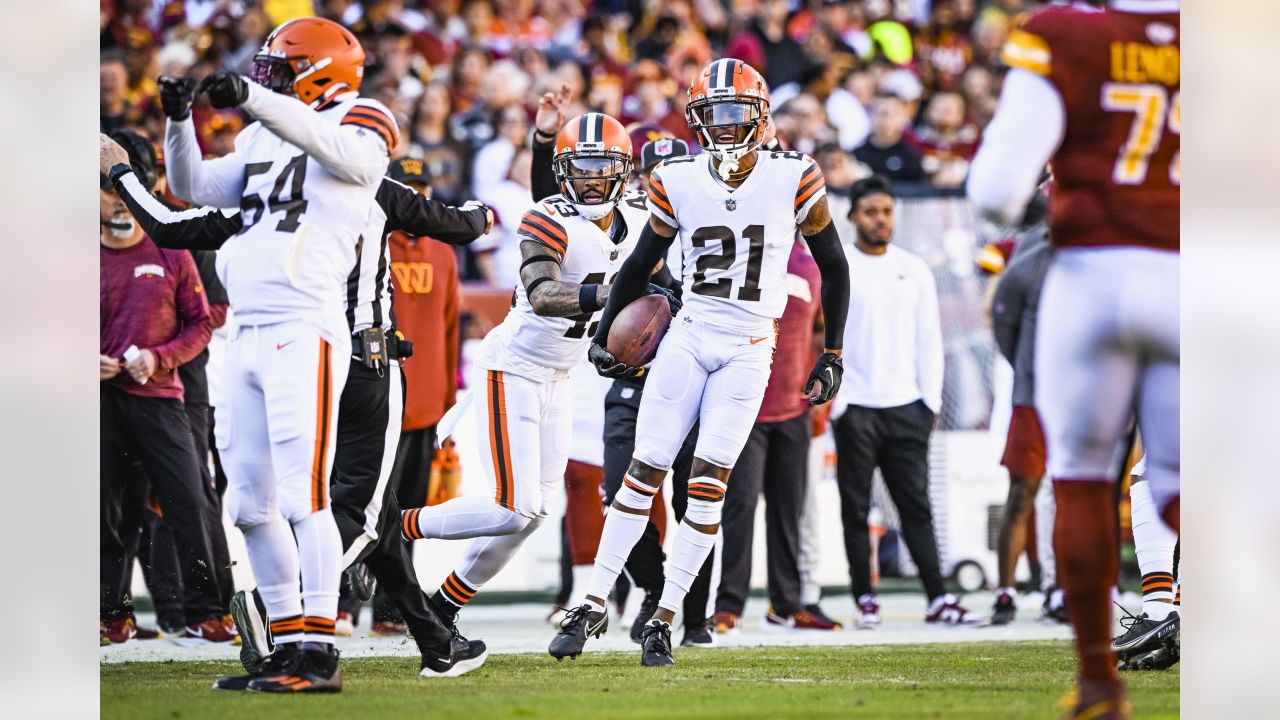 Winners and losers from the Browns' 24-10 win over the Commanders on Sunday  