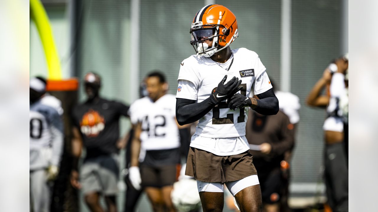 Browns CB Newsome II out against Buccaneers with concussion - The San Diego  Union-Tribune