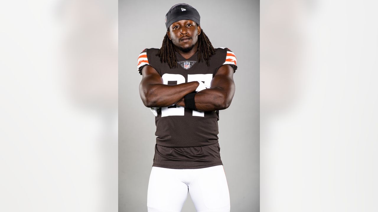 Cleveland Browns RB Kareem Hunt reportedly angling for a new contract -  Dawgs By Nature