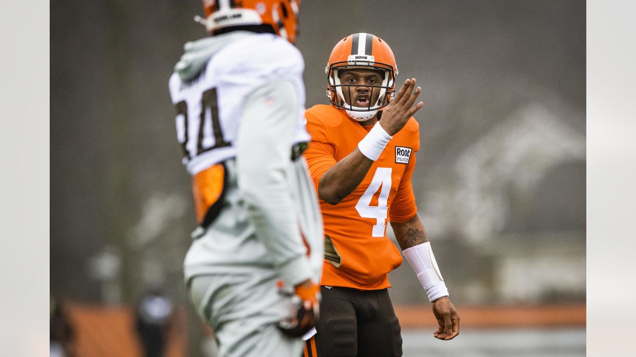 Deshaun Watson Will Reportedly Not Start For The Browns Sunday - The Spun:  What's Trending In The Sports World Today