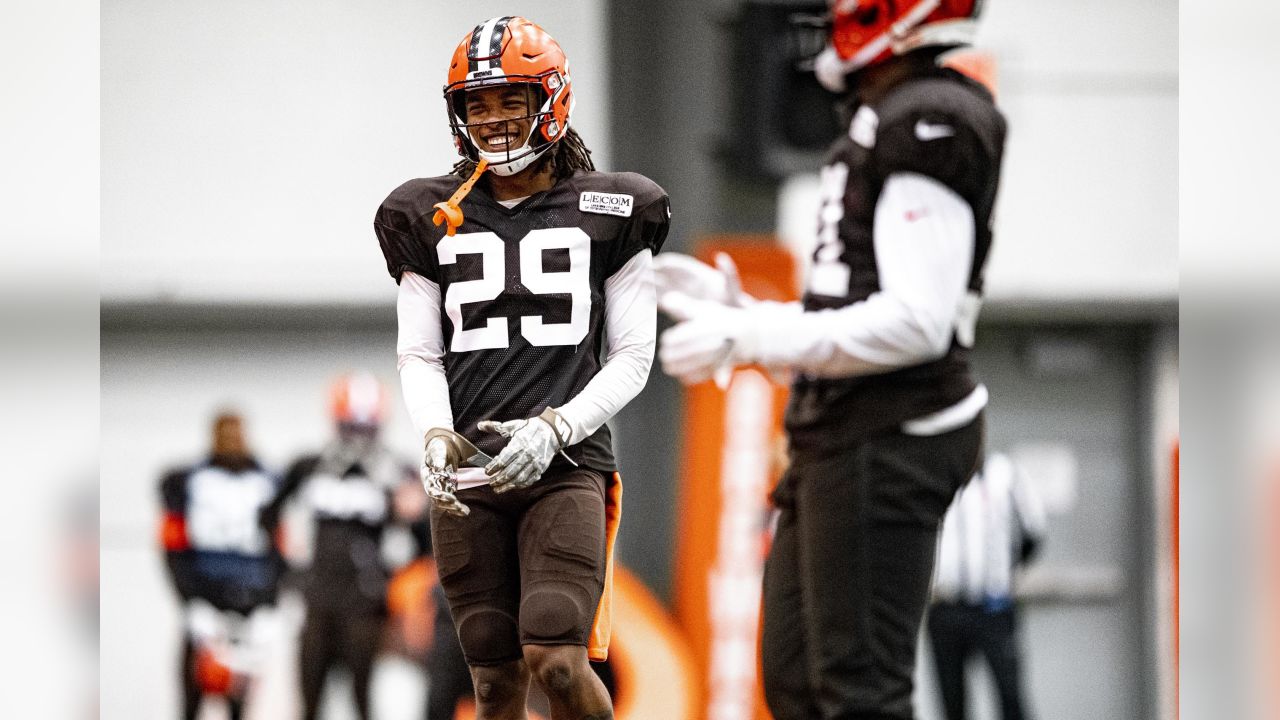 Browns, Steelers first injury report for Week 18 has 15 DNPs - Dawgs By  Nature