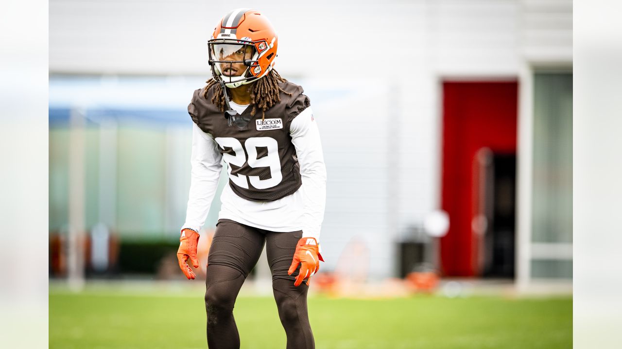 Browns' COVID-19 issues persist, JOK designated for return, Baker sore