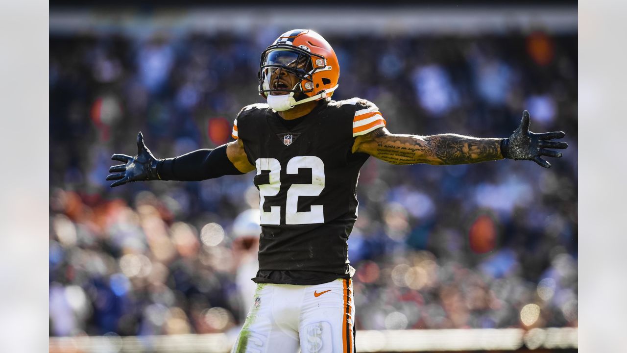 Browns drop 3rd straight game in loss to Patriots