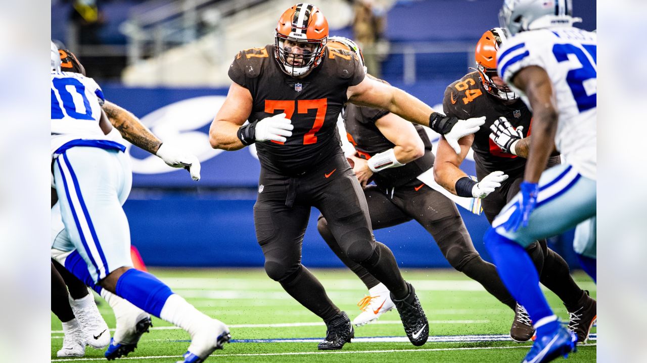 Cleveland Browns sign All-Pro offensive guard Wyatt Teller to four-year  extension - ESPN