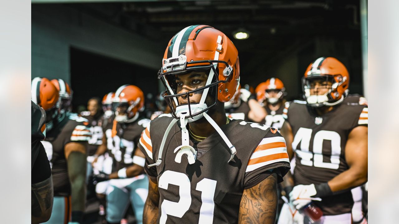 Photos: Week 10 - Browns at Dolphins Pregame