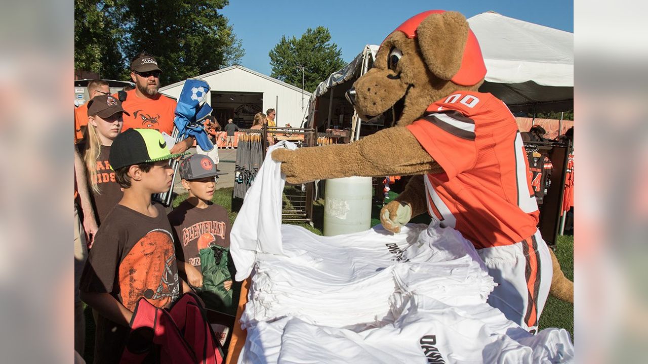 Cleveland Browns Mascot Chomps greets fans during a training