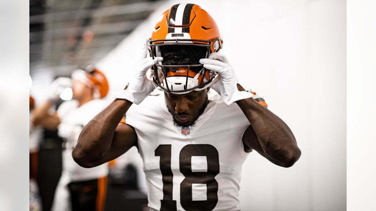 Cleveland Browns defensive tackle Jordan Elliott (90) reacts after making a  defensive stop during an NFL football game, Sunday, Nov. 22, 2020, in  Cleveland. (AP Photo/Kirk Irwin Stock Photo - Alamy