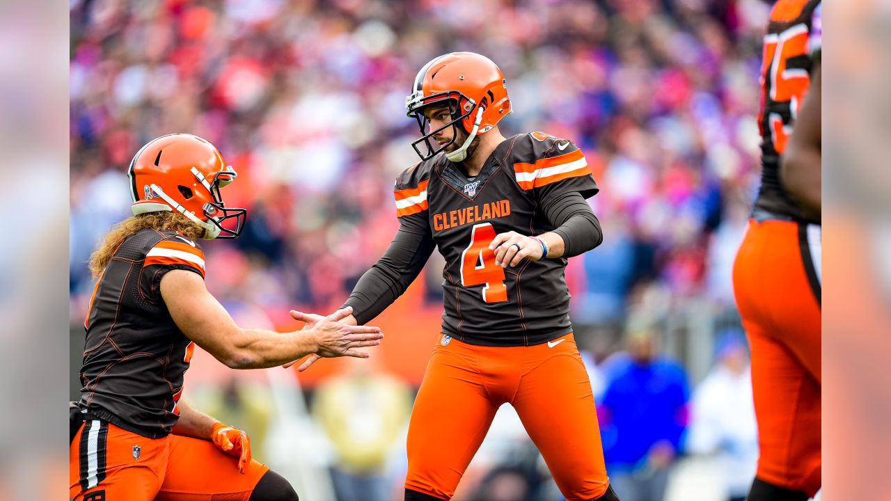 Cleveland Browns move closer to 2007 playoffs on snowy win over Buffalo: 10  wins in 10 days 