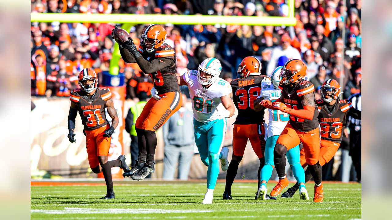 Jarvis Landry Cleveland Browns Unsigned Touchdown vs. Carolina Panthers Photograph