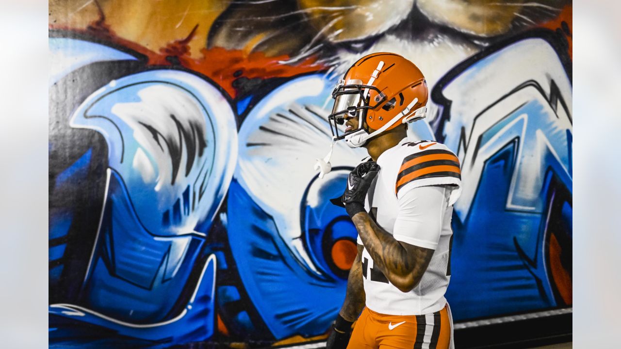 Photos: Week 11 - Browns at Bills Pregame