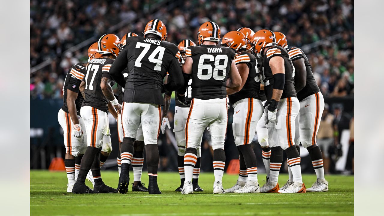 PHOTOS: Browns tie Eagles 18-18