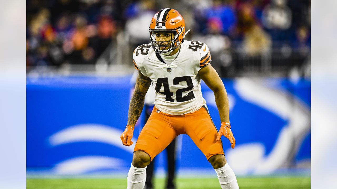 Browns squander too many opportunities, fall to Bills in Detroit