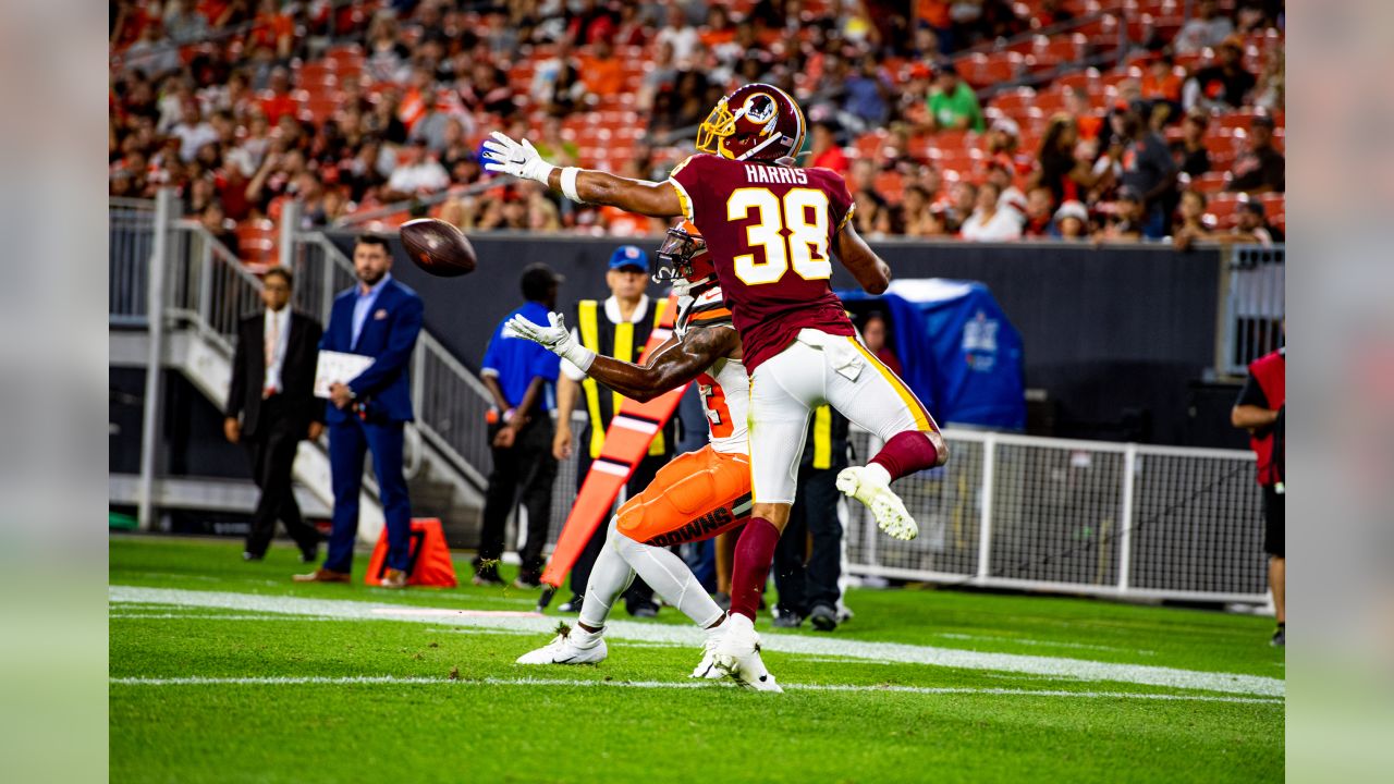 Damon Sheehy-Guiseppi punt return celebration