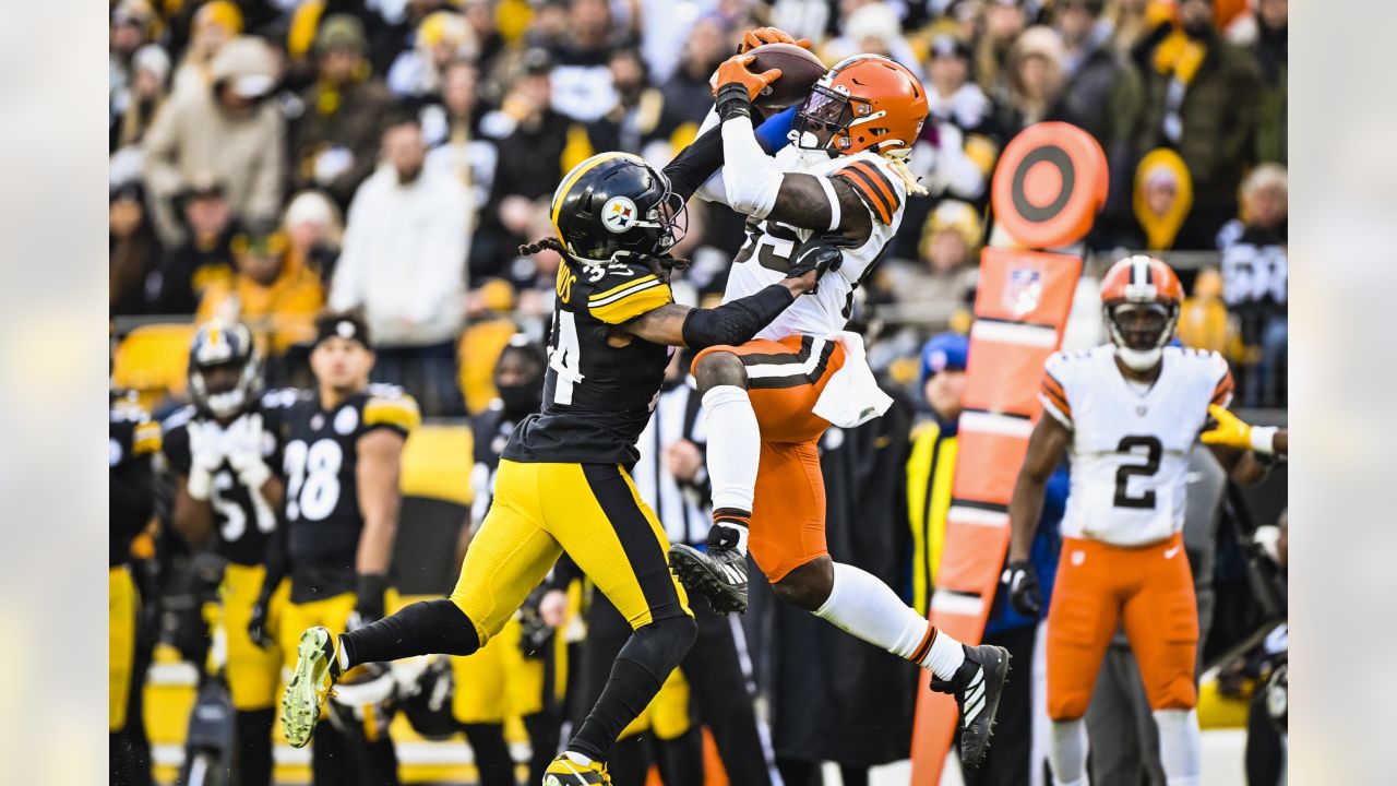 Browns end season with another loss - Axios Cleveland