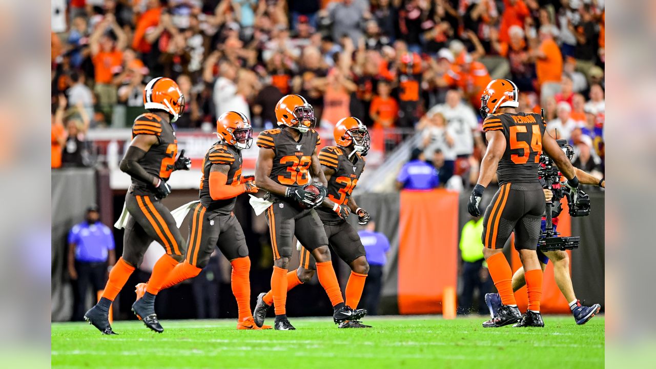 Browns' defensive snap counts, stats, and notes: Week 14 - Dawgs By Nature