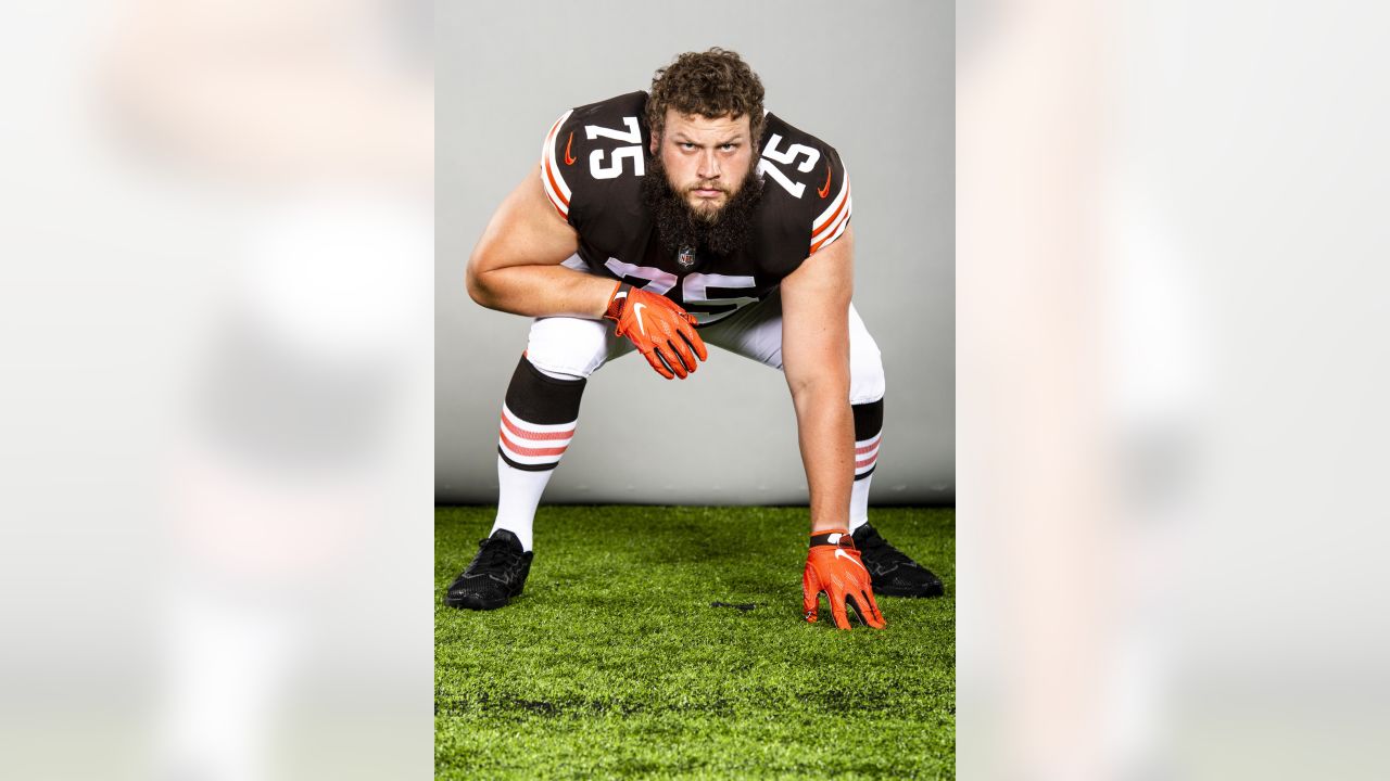 Joel Bitonio Cleveland Browns Practice-Used #75 Brown Jersey from the  2021-22 NFL Season