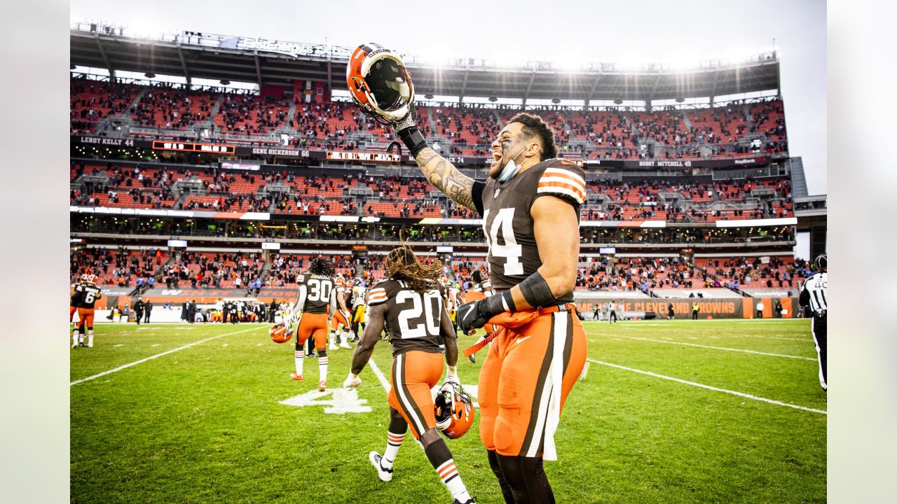 NFL - A spooky matchup in the AFC North. The Pittsburgh Steelers take on  the Cleveland Browns on Halloween. 