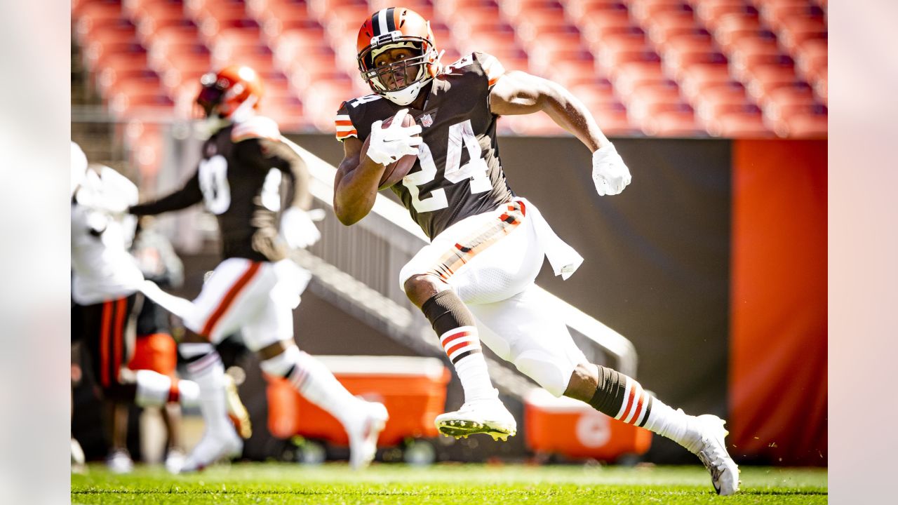 NFL - NFLPA Rookie Premiere Cleveland Browns running back Nick Chubb (31)  poses for a portrait during the NFLPA Rookie Premiere on Saturday, May 19,  2018 in Thousand Oaks, Calif. (Ben Liebenberg/NFL)