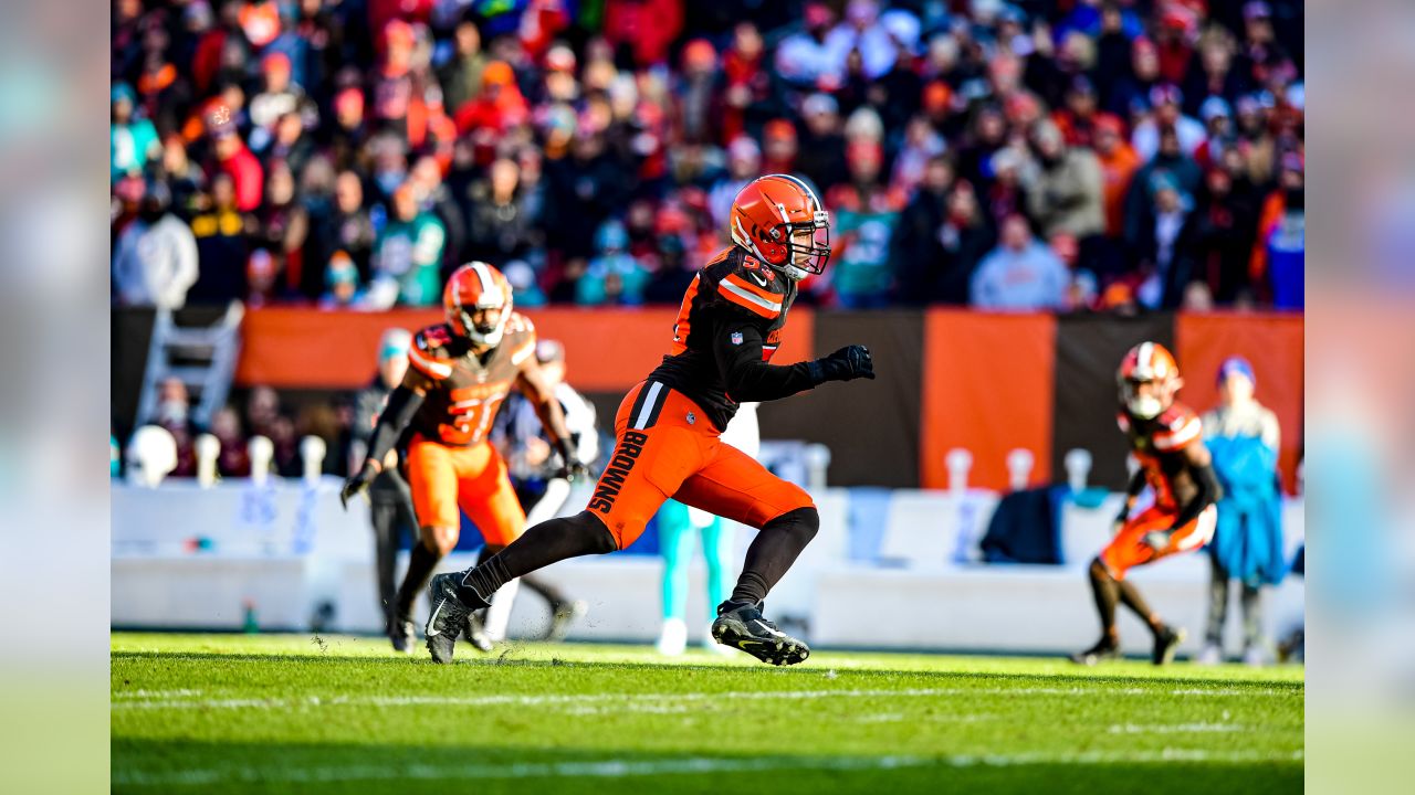 Photos: Week 12 - Browns vs. Dolphins Game Action