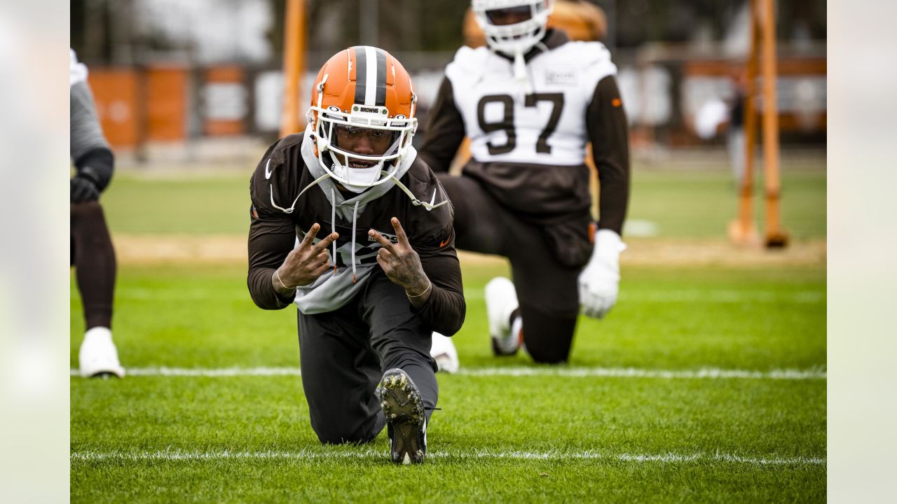 Browns rule WR David Bell questionable vs. Ravens