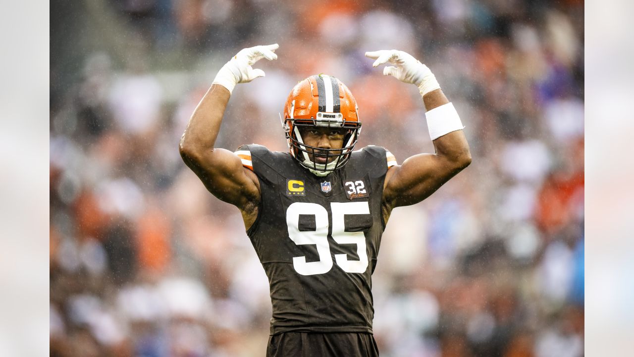 Browns 6-pack: Rookie O-lineman Dawand Jones gets a chance to