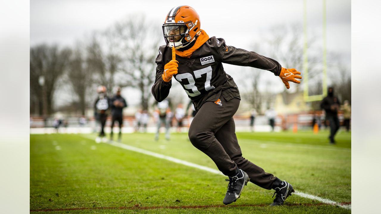 December 4, 2022: Cleveland Browns safety D'Anthony Bell (37