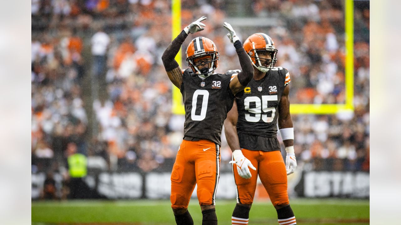 New Browns Starting RT Dawand Jones Looked Like 'A Seasoned Vet', Baldinger  Says, With T.J. Watt On Deck - Steelers Depot