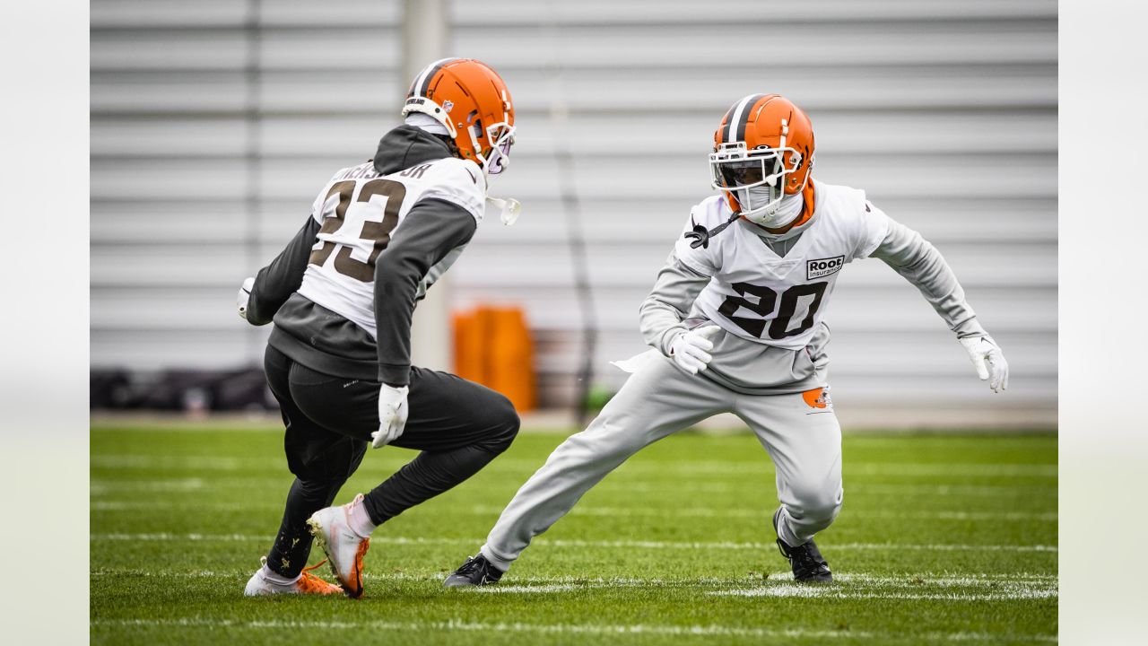 David Bell Cleveland Browns Game-Used #18 White Jersey vs. Baltimore Ravens  on October 23 2022