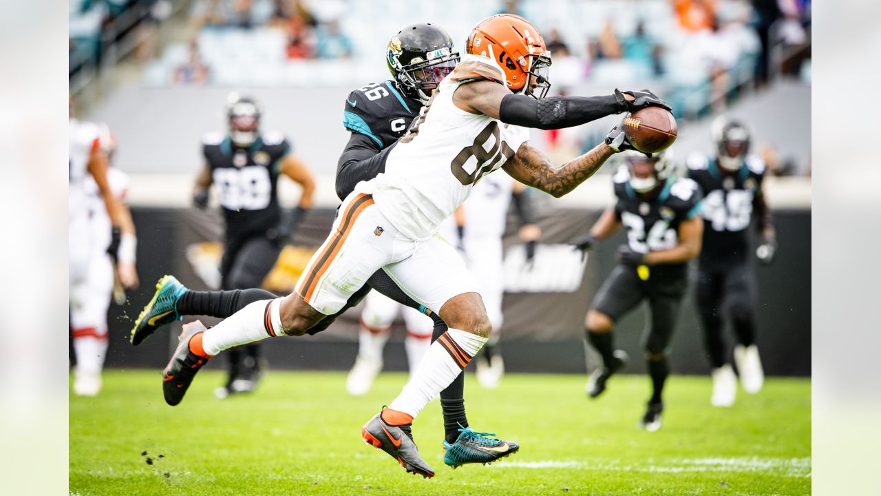 Browns COVID-19 news: Team could be without Jarvis Landry, Rashad Higgins,  Donovan Peoples-Jones in Week 16 - DraftKings Network