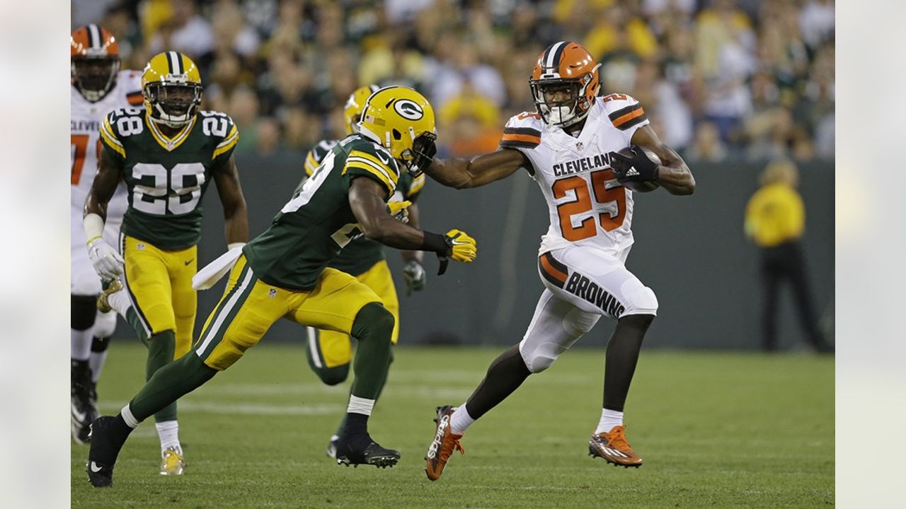 Browns release veteran WR Andrew Hawkins