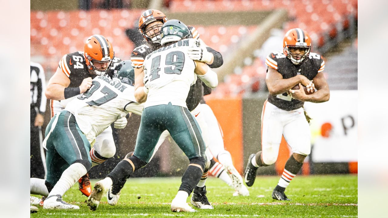 How Joel Bitonio and Wyatt Teller become the focal point of the Browns'  brutal ground attack 