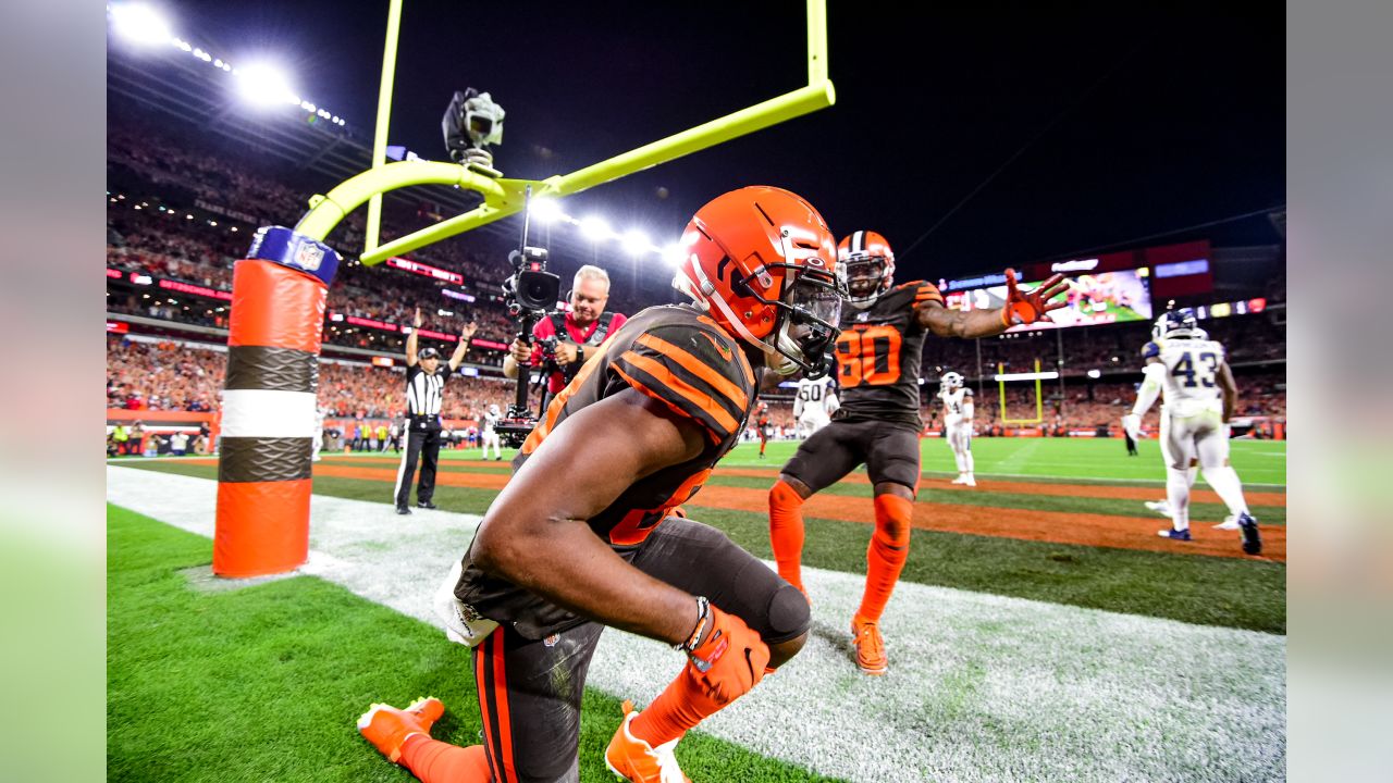 What a kick in the pants: Cleveland Browns bungle final attempt at win,  suffer 13-12 loss to lowly St. Louis Rams 