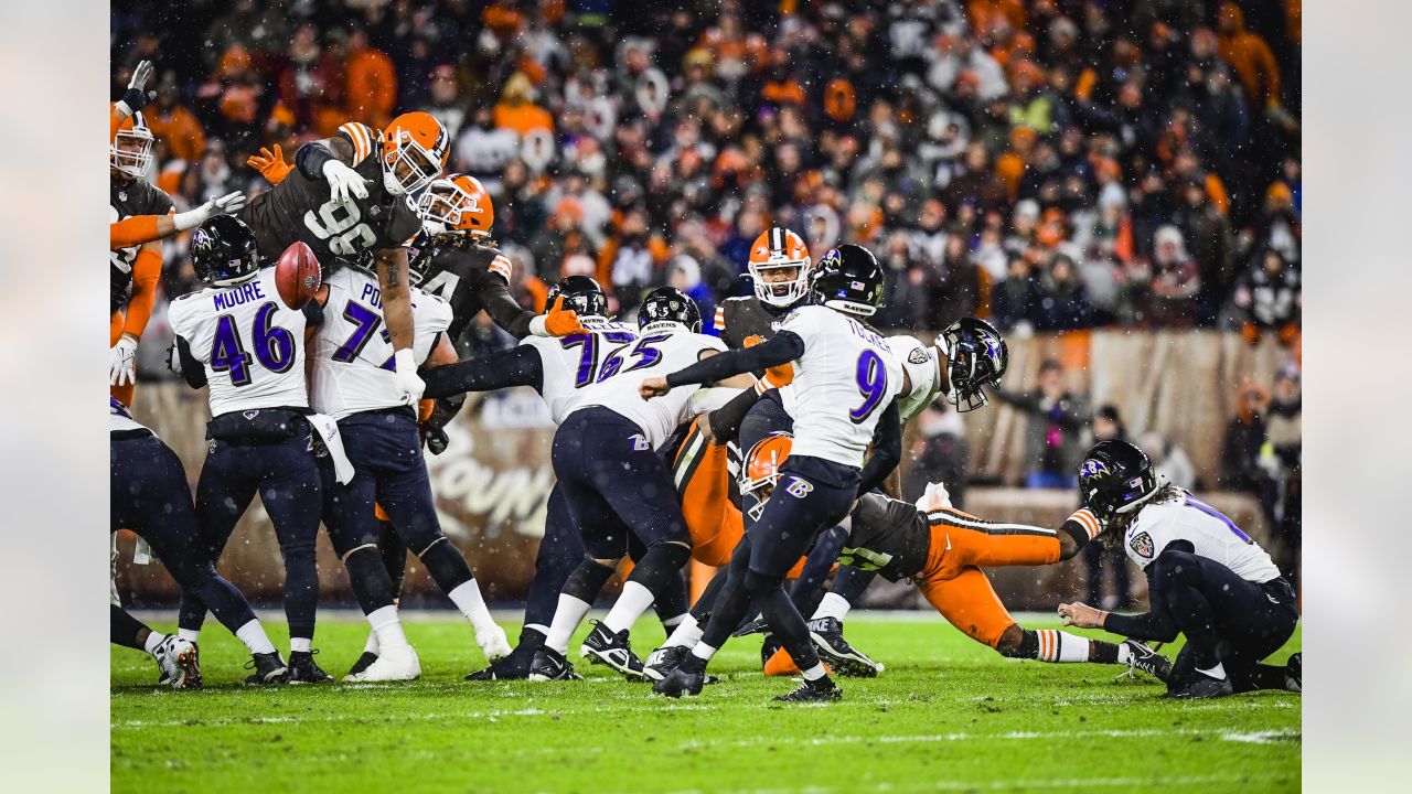 NFL: Baltimore Ravens beat Browns with field goal in dying seconds in  Monday Night Football classic