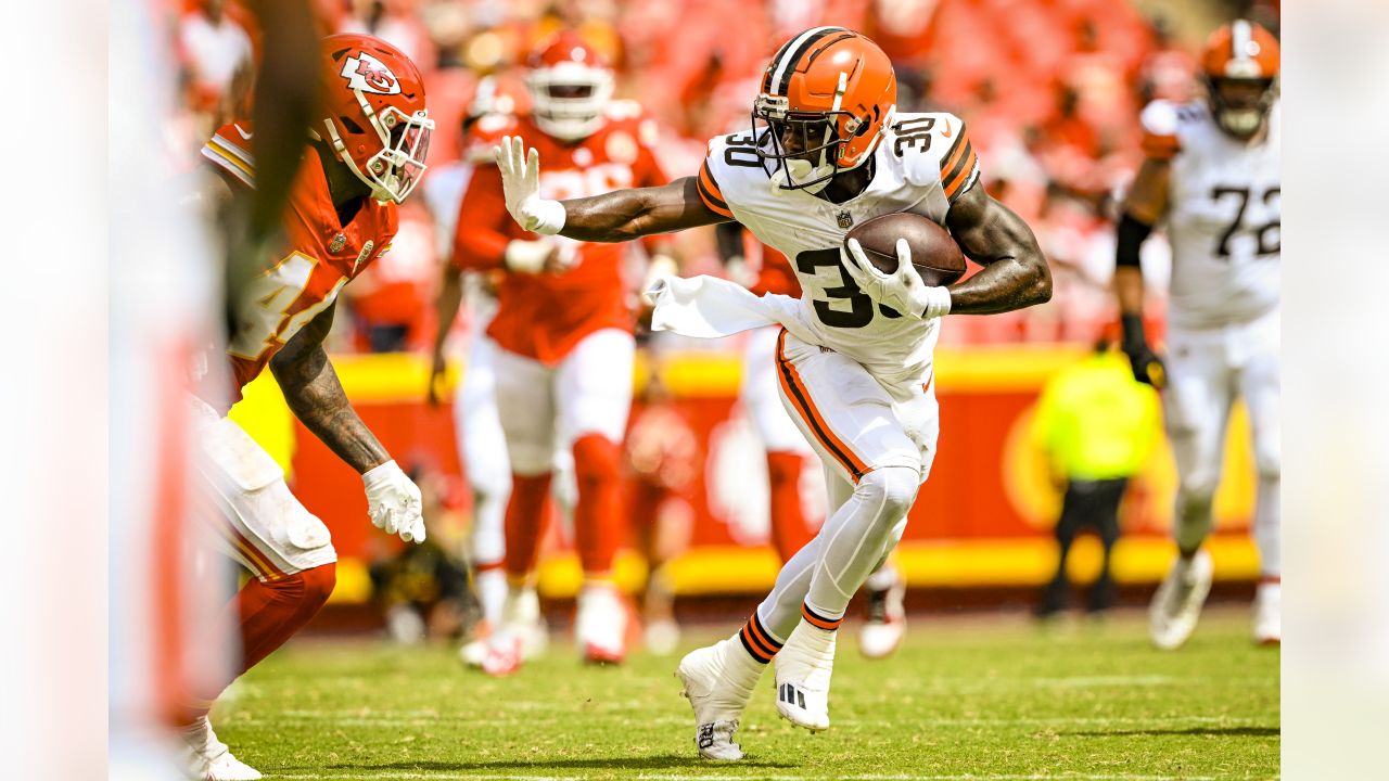 Browns to close out preseason against Eagles, Chiefs - Axios Cleveland